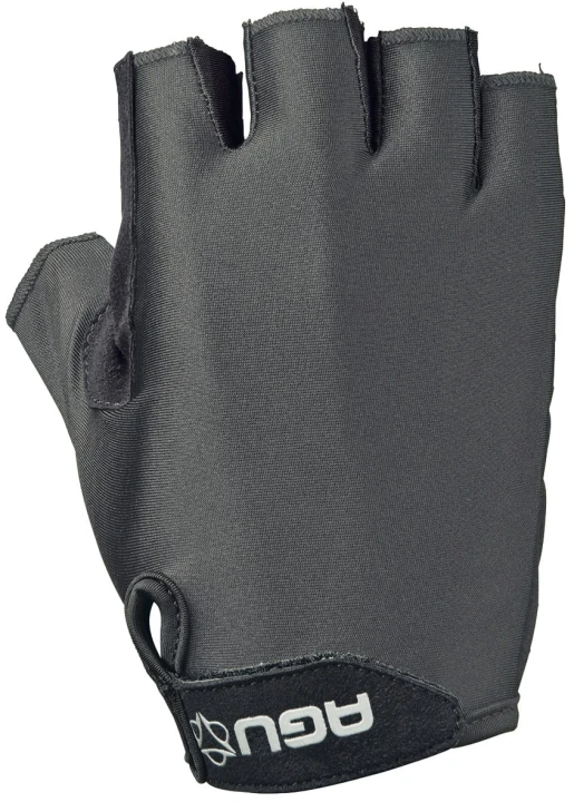 H-Amador hands465193.jpg