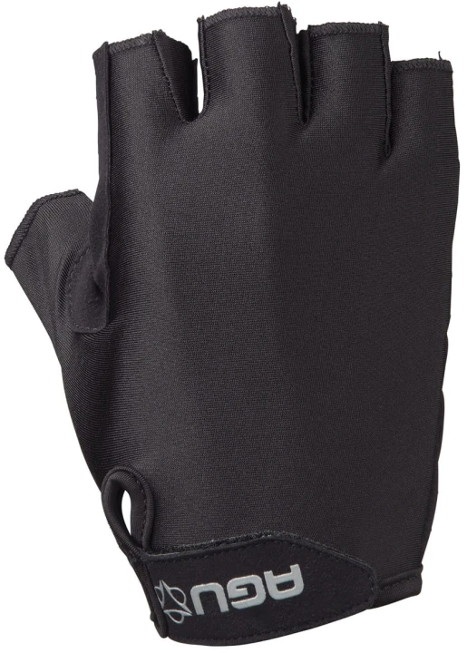 H-Amador hands465191.jpg