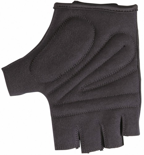 H-Amador hands binnen.jpg