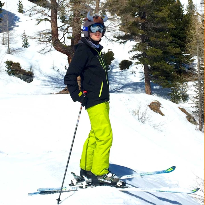 053_SB2SKI4.jpg