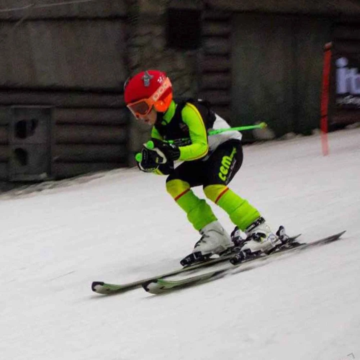 S066_SB2SKI.jpg