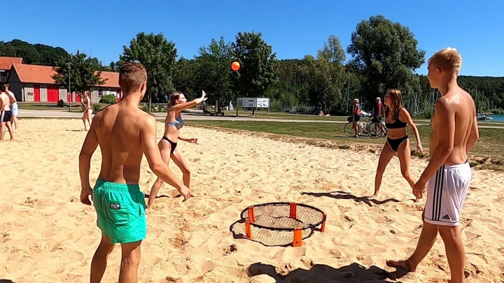 73090_XBall_Action_20.jpg
