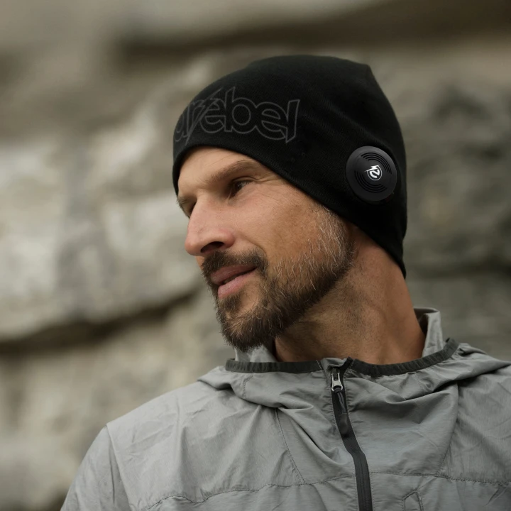 Light_Beanie_black06.jpg